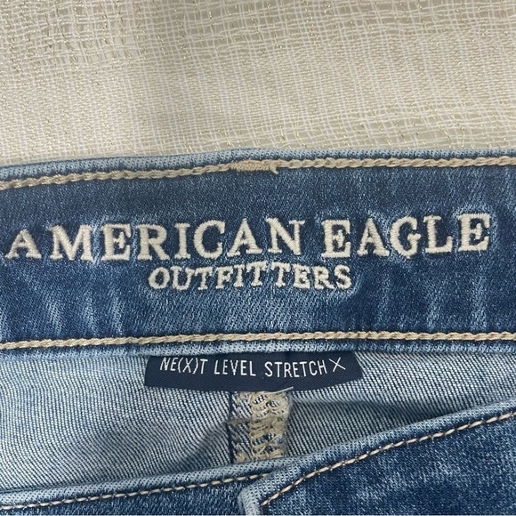 American Eagle Super High-Rise Mini Denim Skirt Size 4 Long - Picture 9 of 13